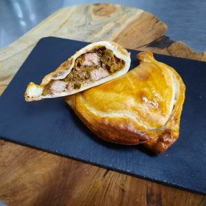 Empanadilla de carne Mechada